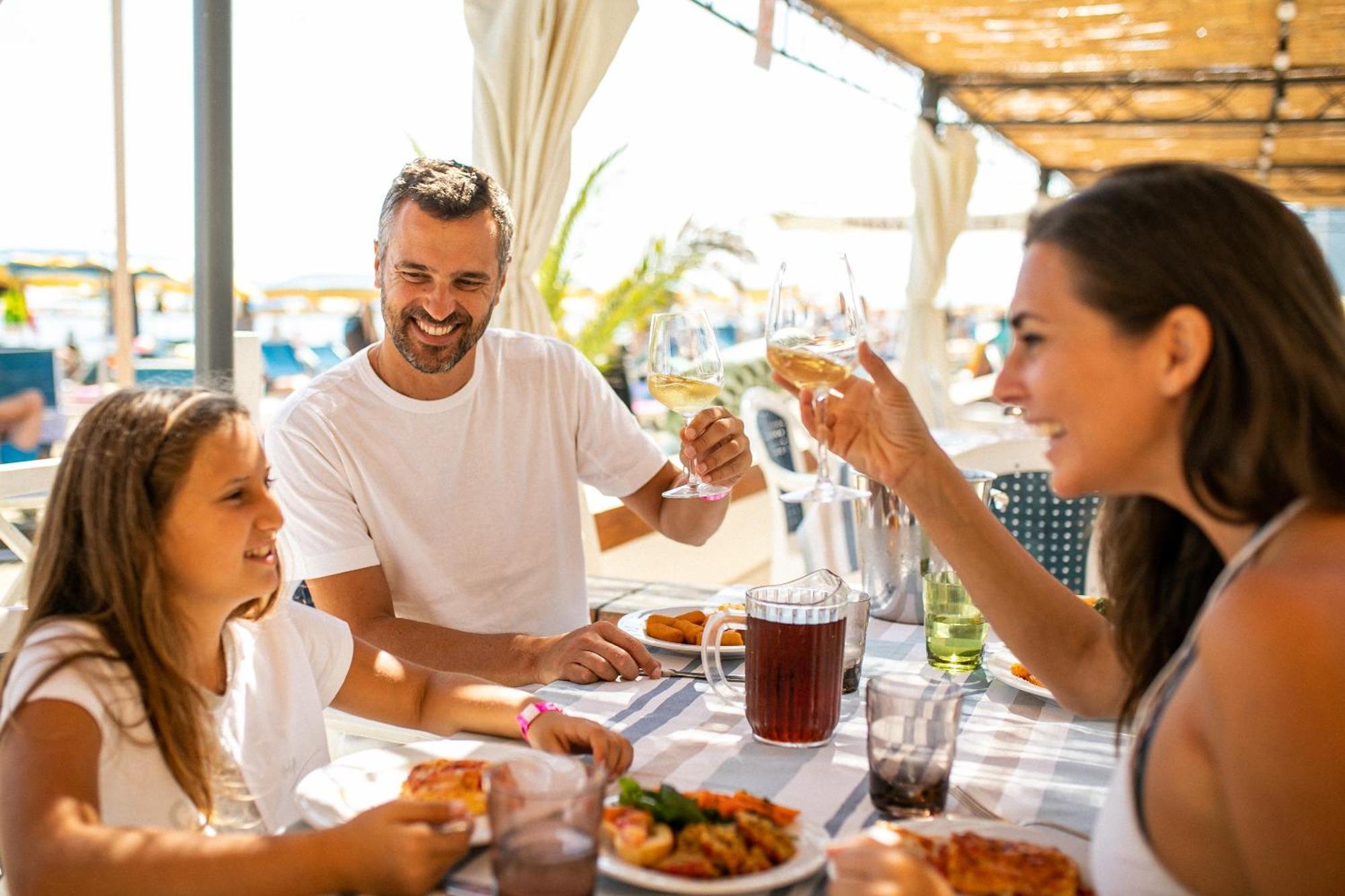 Bikini Tropicana Family Hotel Lido Di Savio Εξωτερικό φωτογραφία