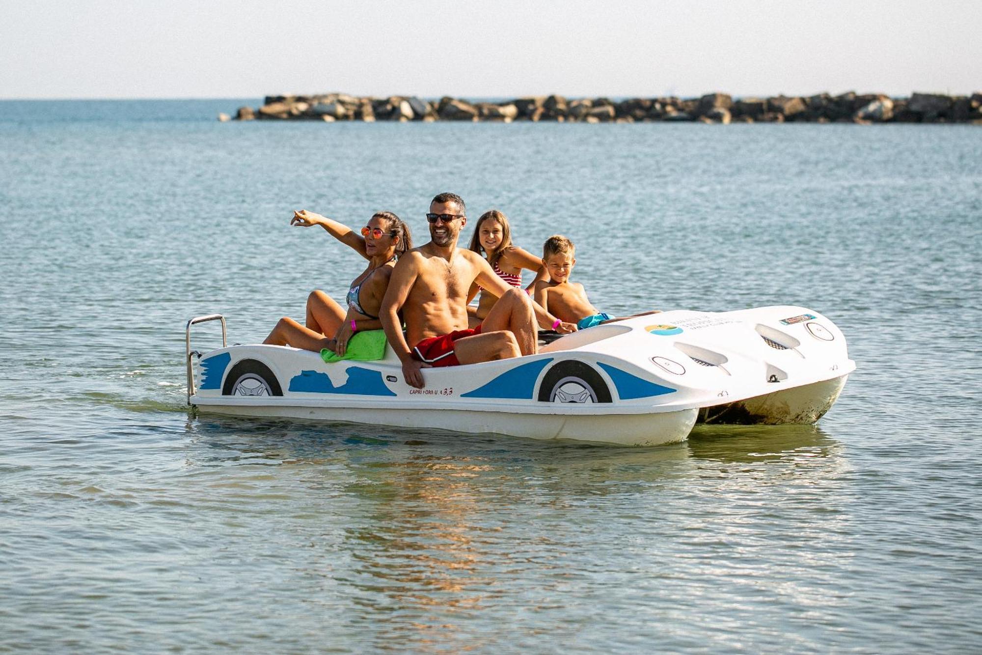 Bikini Tropicana Family Hotel Lido Di Savio Εξωτερικό φωτογραφία
